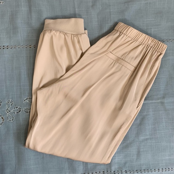 Dorothee Schumacher cream satin jogger pants - Picture 4 of 16